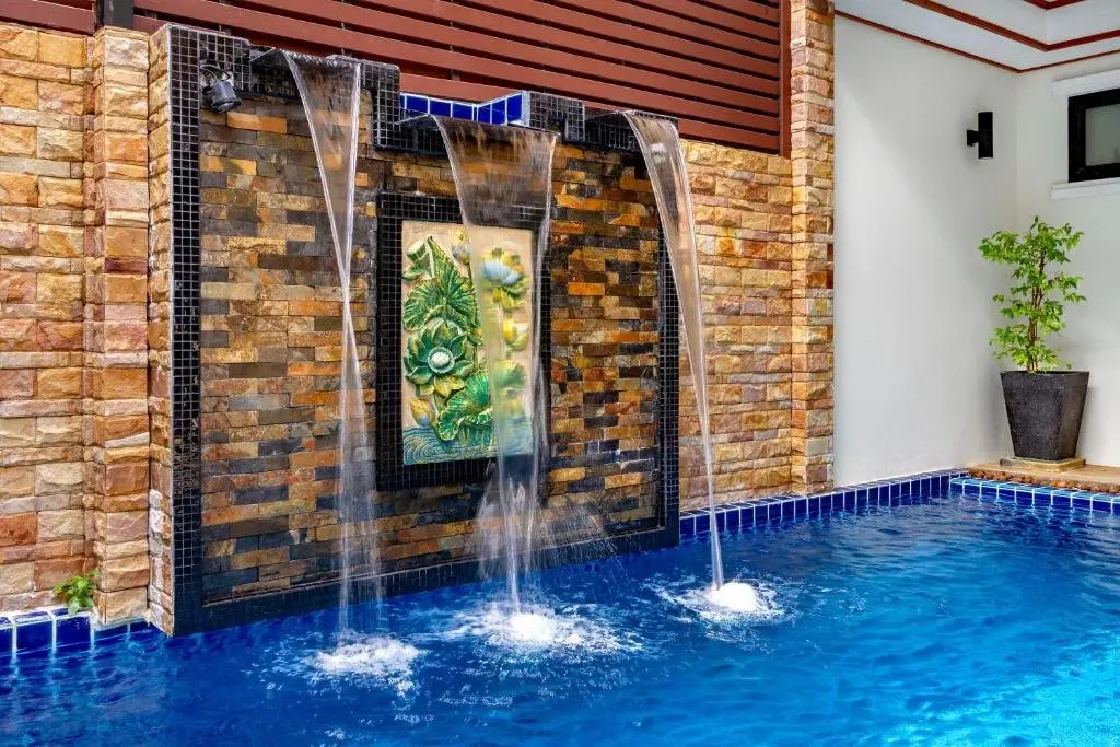 Тхаланг: Tropical Island Getaway - Bang Tao Beach, Pool, Pkg