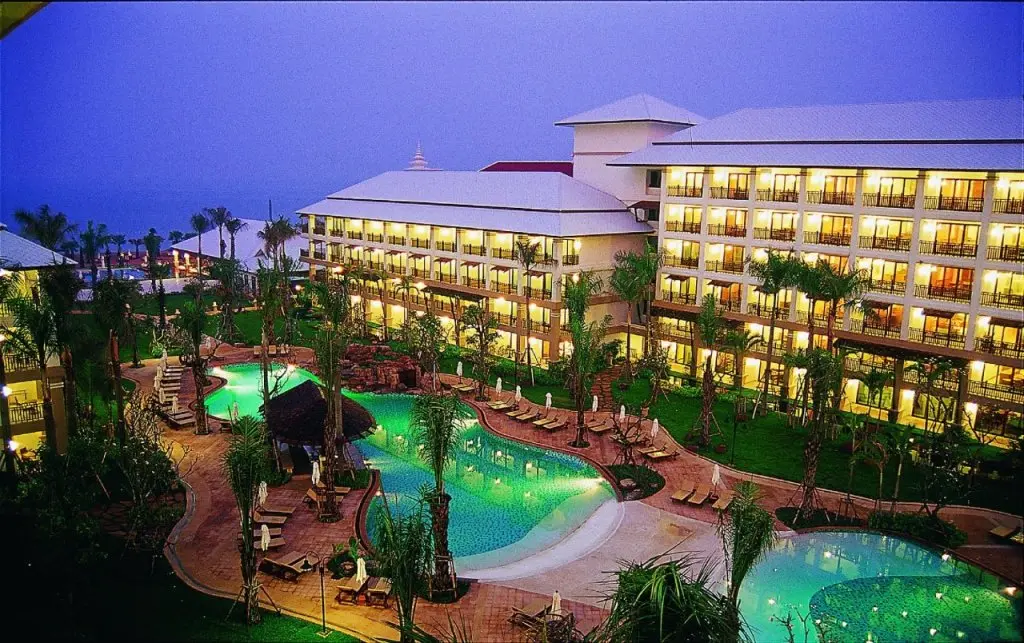 На Чом Тхиан: Курортный отель Ravindra Beach Resort And Spa