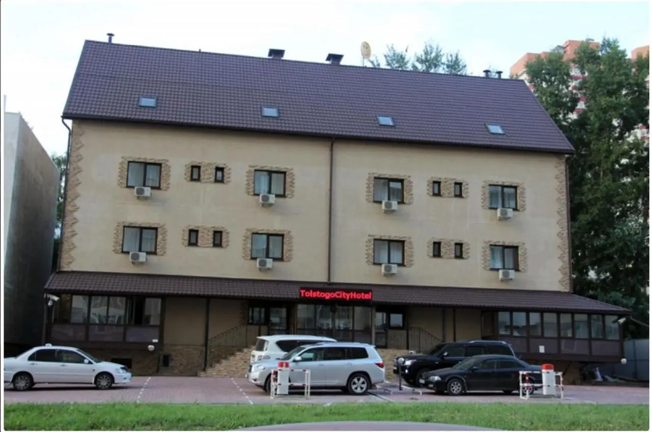 Новосибирск: Отель Tolstogo City