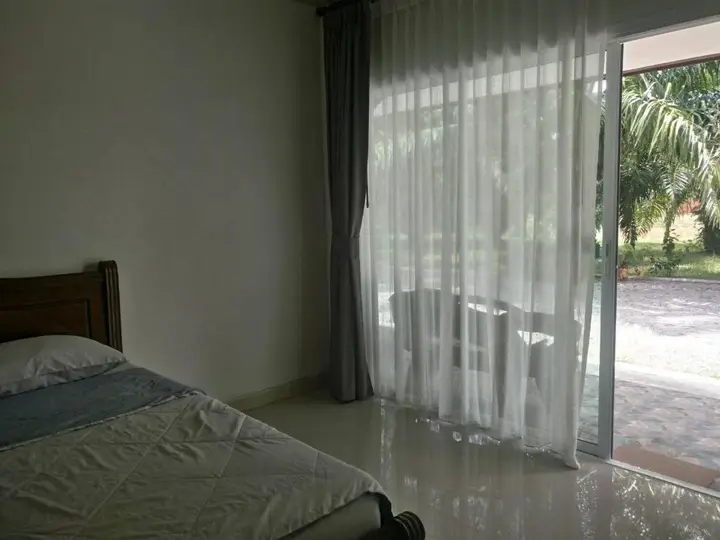 Донсак: Baan Suan Nam Resort