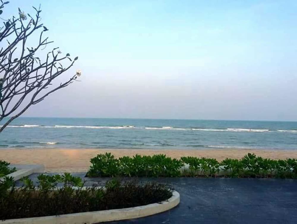 Чаам: Rain Cha-Am - Huahin