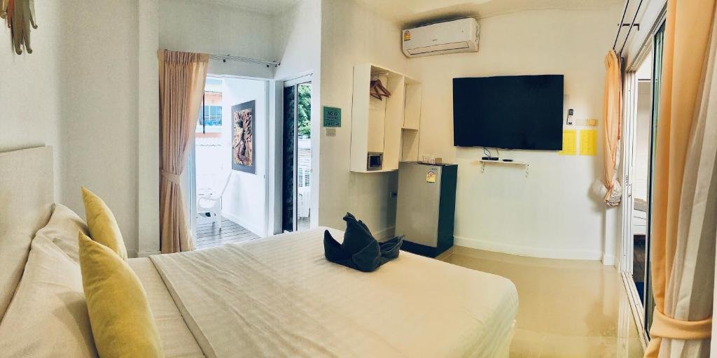 Ко-Лан: Koh Larn White House