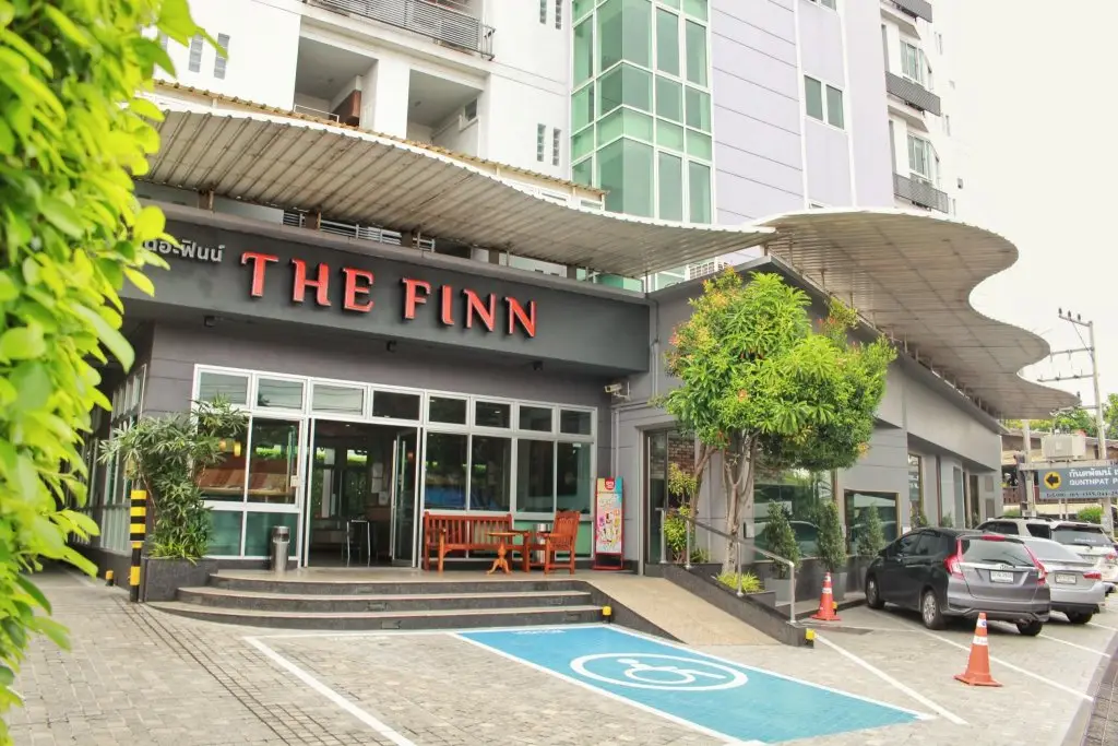 Кхлонг-Янг: The Finn Hotel