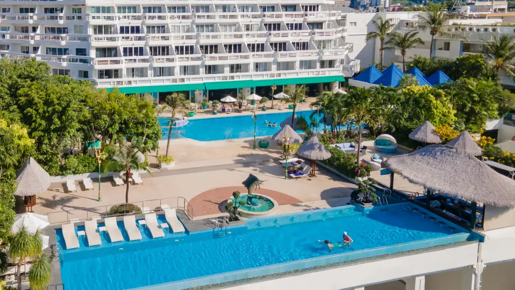 Пхукет: Andaman Beach Suites Hotel