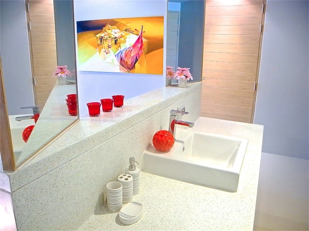 Муанг: The Ark Karon 1 bedroom Apartment Pool Level