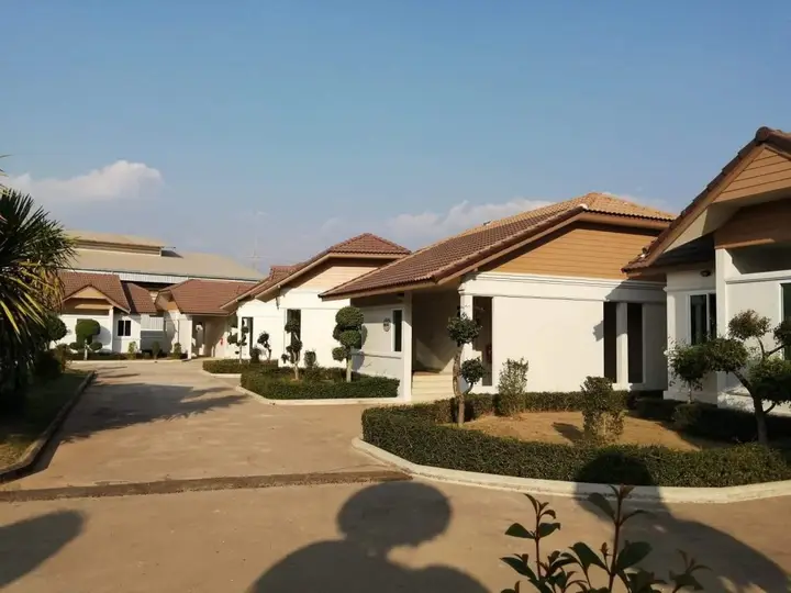 Нахон Фаном: Ban Buanara (private resort)