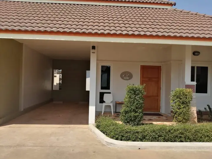 Нахон Фаном: Ban Buanara (private resort)
