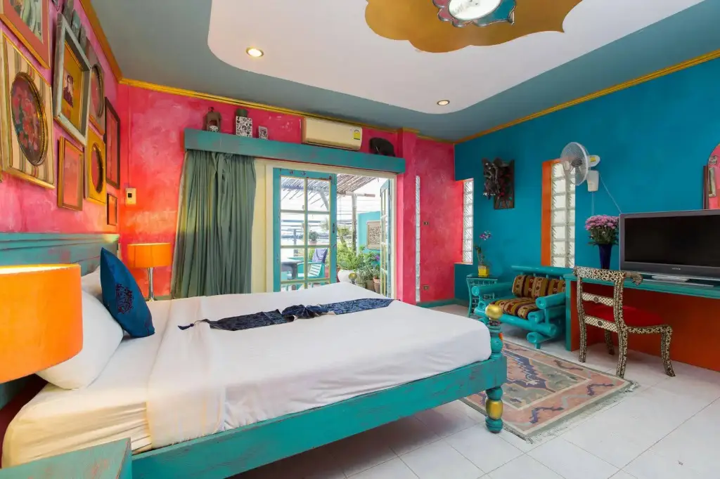 Пхукет: Barefoot Hotel Kalim Beach Front