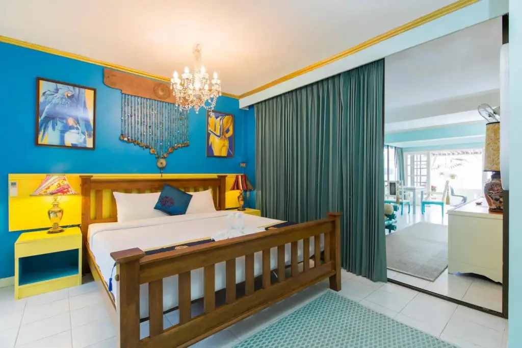 Пхукет: Barefoot Hotel Kalim Beach Front