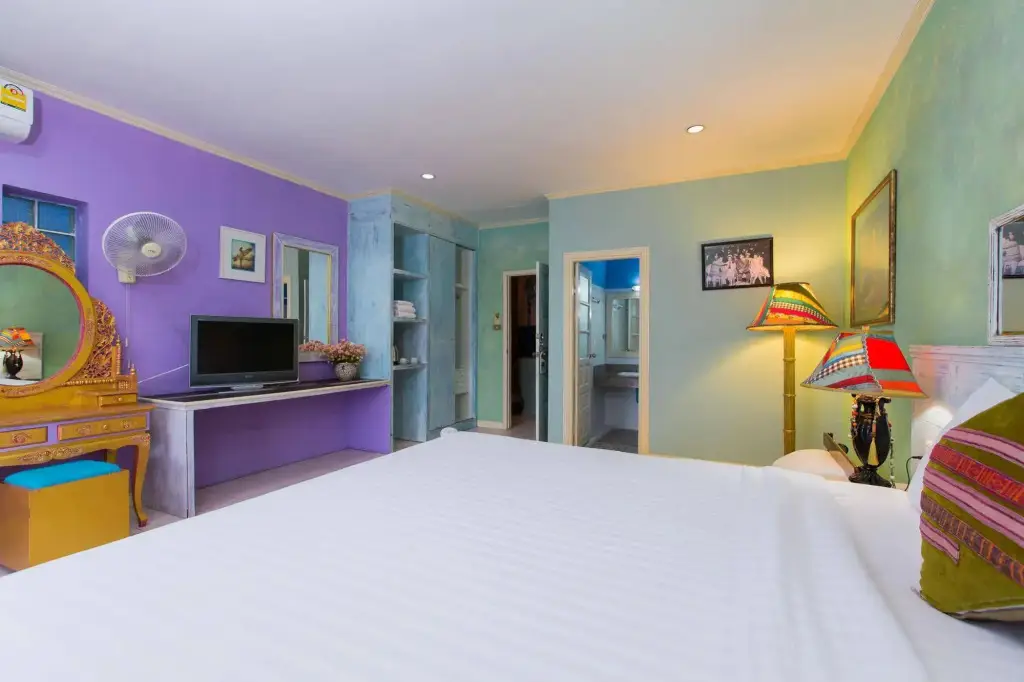 Пхукет: Barefoot Hotel Kalim Beach Front