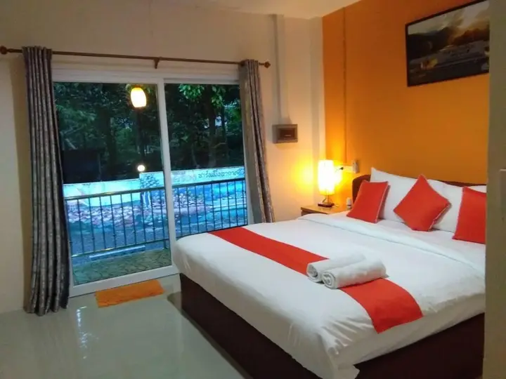 Лансака: Kiriwong Charming Resort