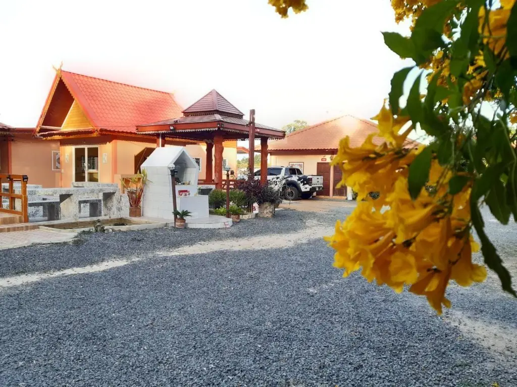 Vimanmek Hotel and Resort — фото 1