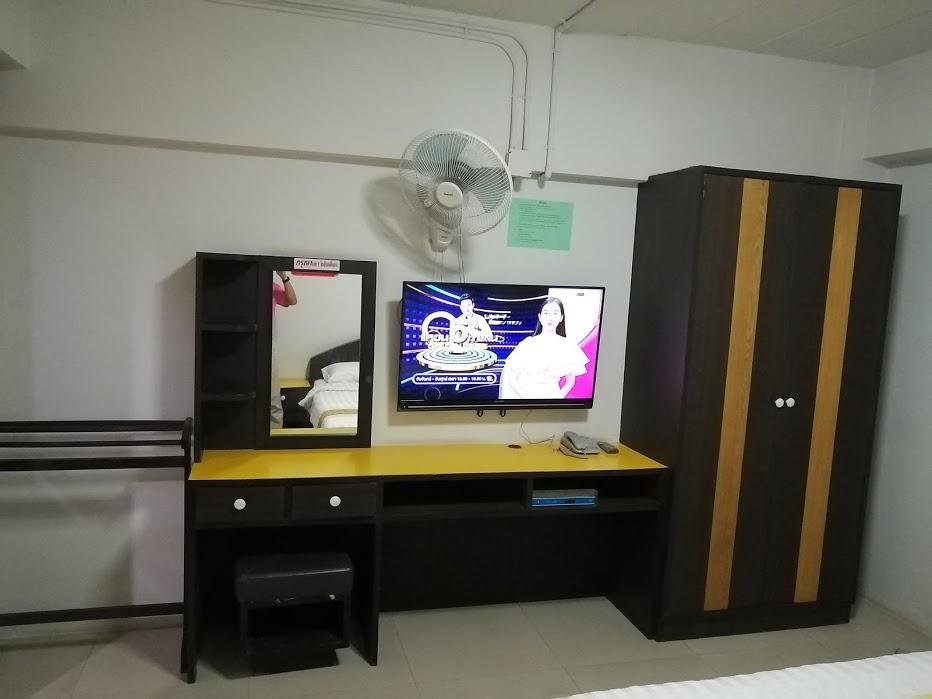 Транг: Charoen Apartment Hotel Trang