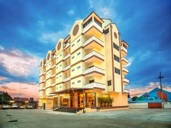 Лампанг: Pangsawan Resotel