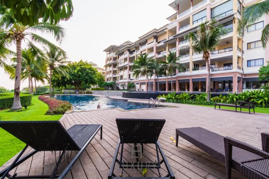 Хуахин: Two Bedroom Condo At Black Mountain BM108