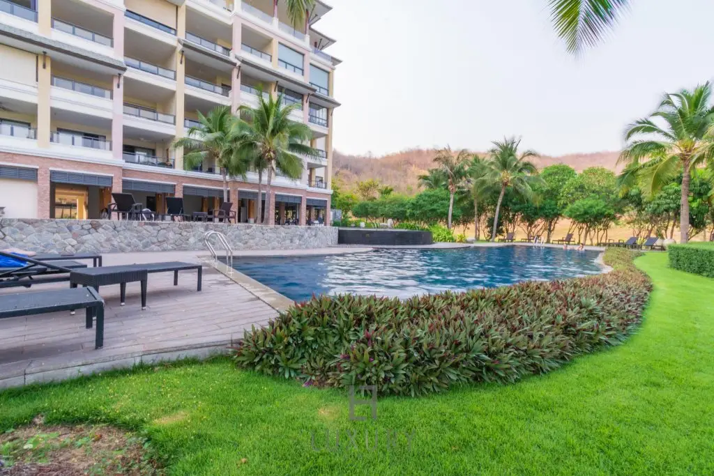 Хуахин: Two Bedroom Condo At Black Mountain BM108