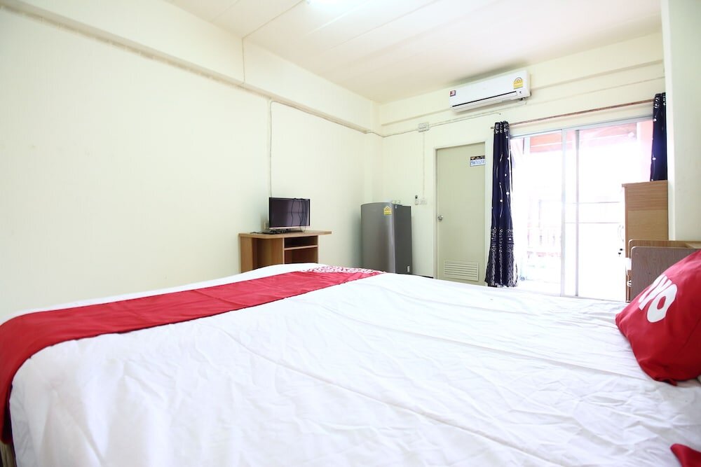 Патхумтхани: Oyo 492 Yuyuen Mansion