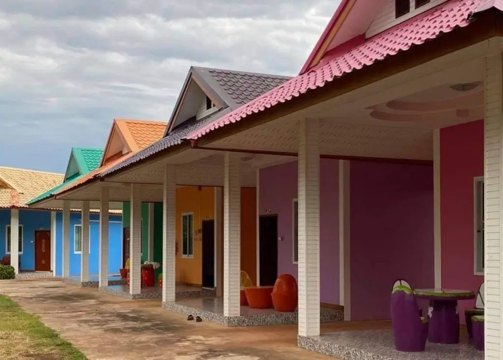 Тхат-Пханом: Resort Baan Saengthip Renunakhon