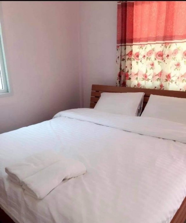 Тхат-Пханом: Resort Baan Saengthip Renunakhon