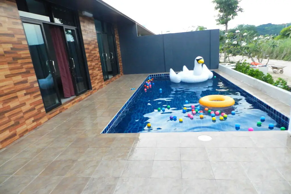 Чаам: Cha-am Pool Station