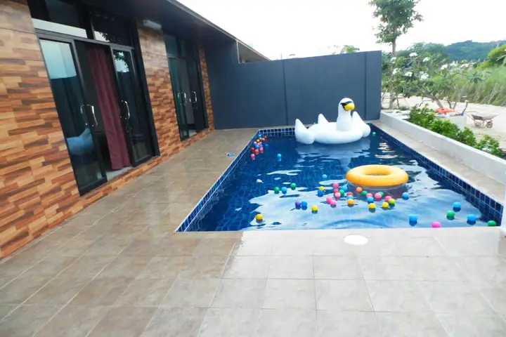 Чаам: Cha-am Pool Station