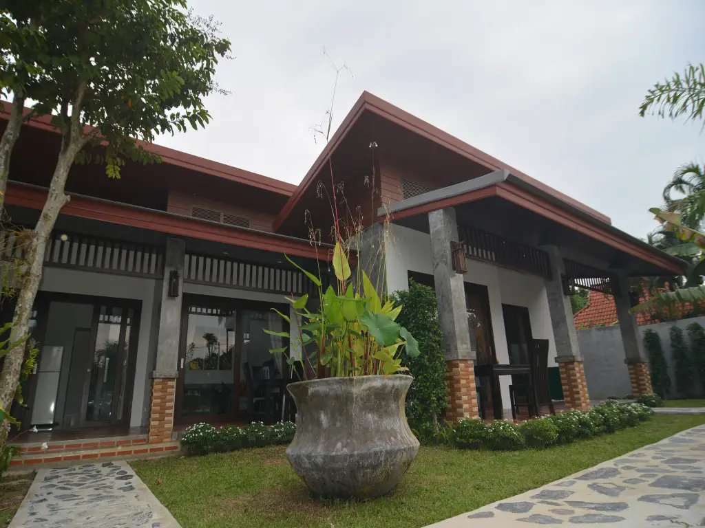 Ланта: Arthaya Villas