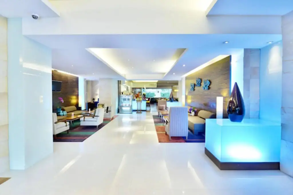 Бангкок: St. James Hotel