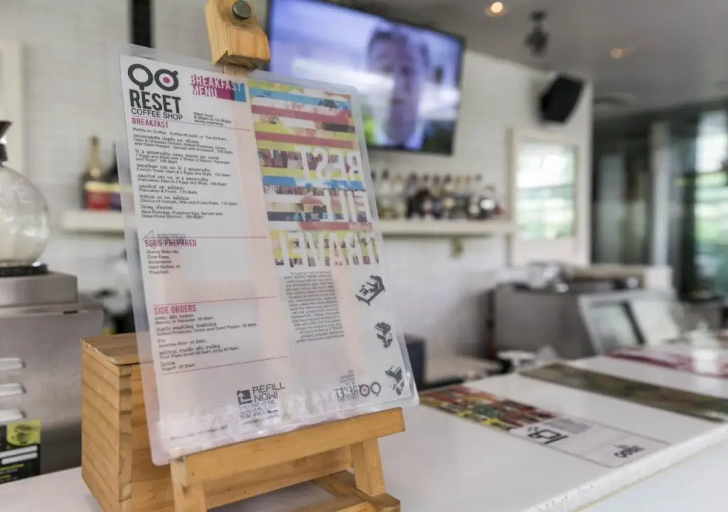 Бангкок: Refillnow! Hostel