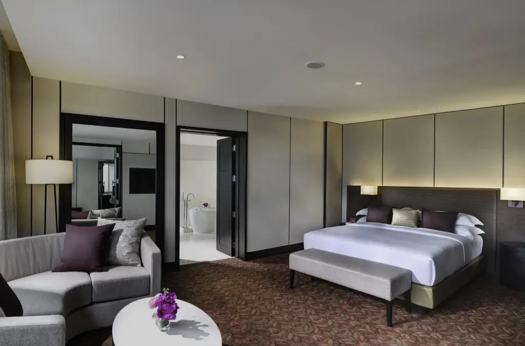 Бангкок: Millennium Hilton Bangkok
