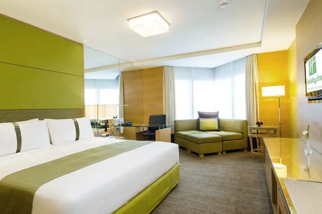 Бангкок: Holiday Inn Bangkok Silom by IHG