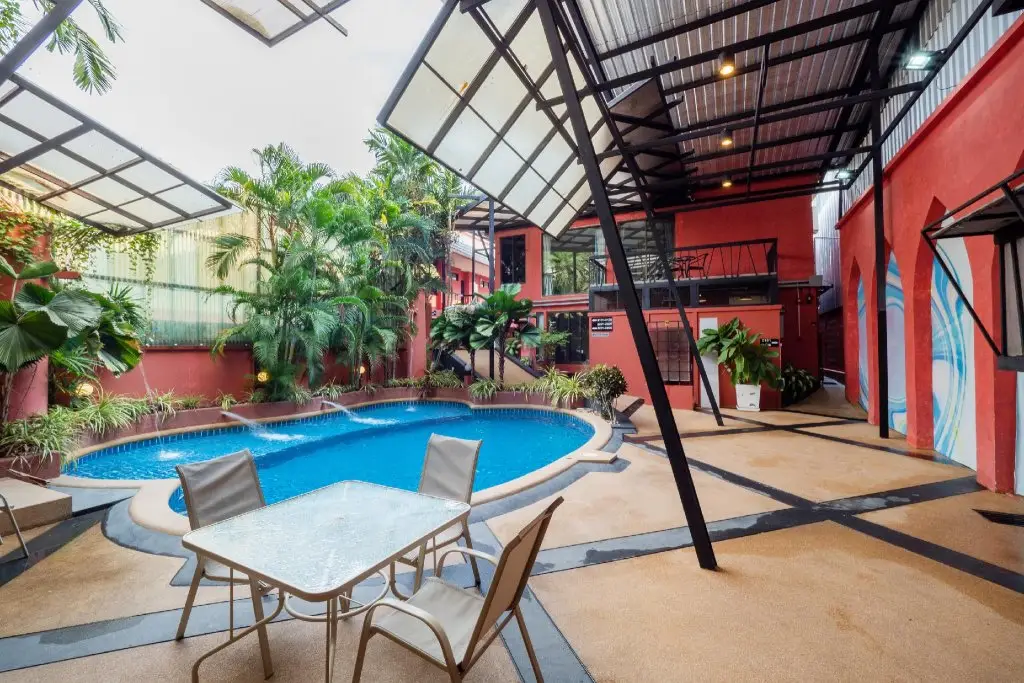 Паттайя: OYO 75369 Cozy Rooms@pattaya Addicts