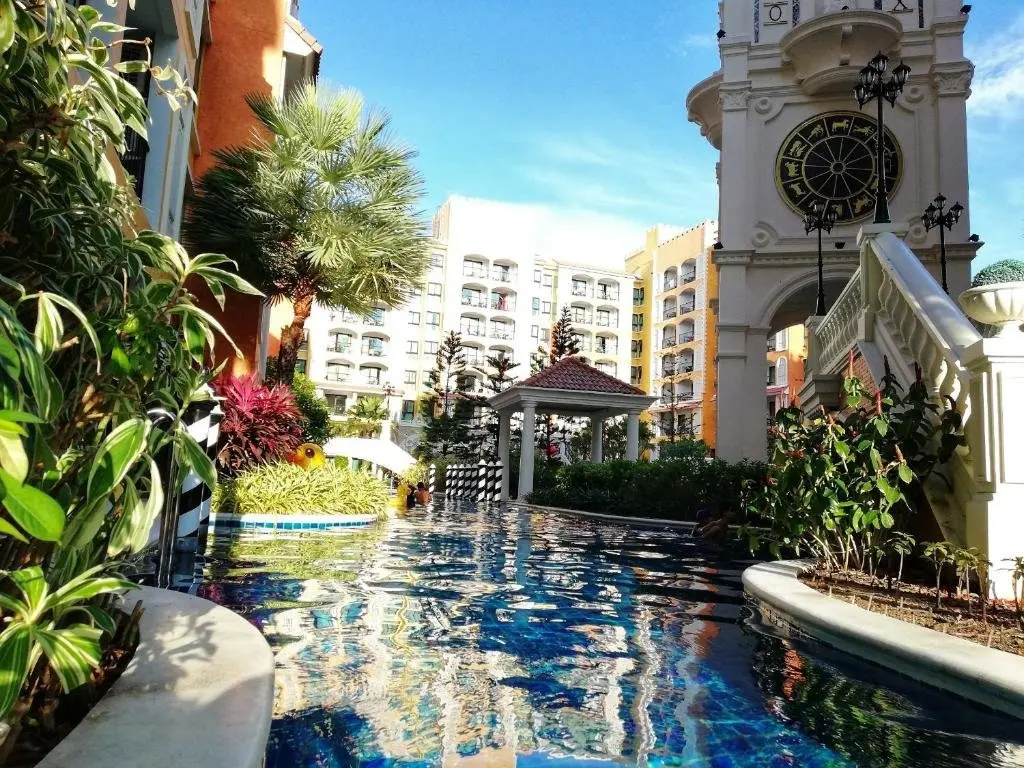 На Чом Тхиан: Venetian Signature Condo by Immy