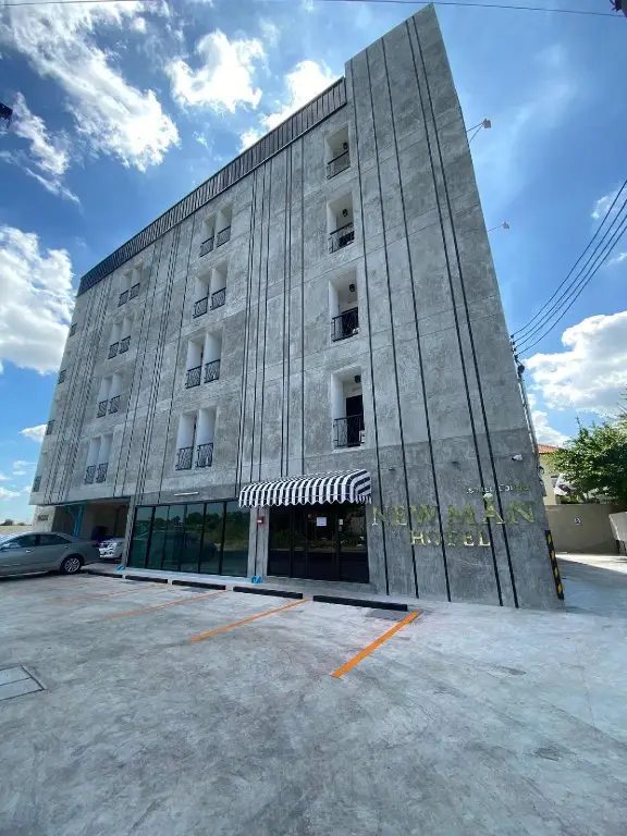 Лам-Лук-Ка: Newman Hotel Donmuang