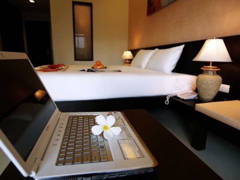 Phu-ke-ta The Hip Serviced Apartment and Hotel — фото 1