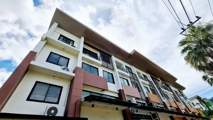 Муанг: TP Guesthouse Phuket