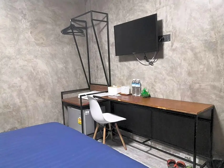 Лансака: Phooree Boutique Hotel โรงแรมภูรีบูธีค