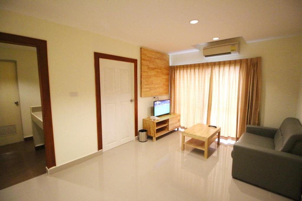 Бангкок: Lee Place Phatthanakan Condo