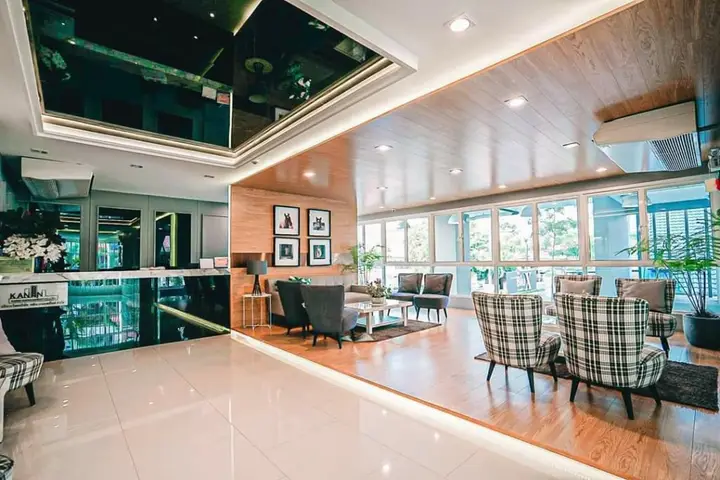 Чонбури: Sweet Seaview near beach & Toproop swimming pool