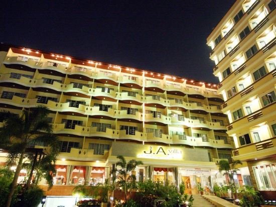 Паттайя: Capital O 408 JA Villa