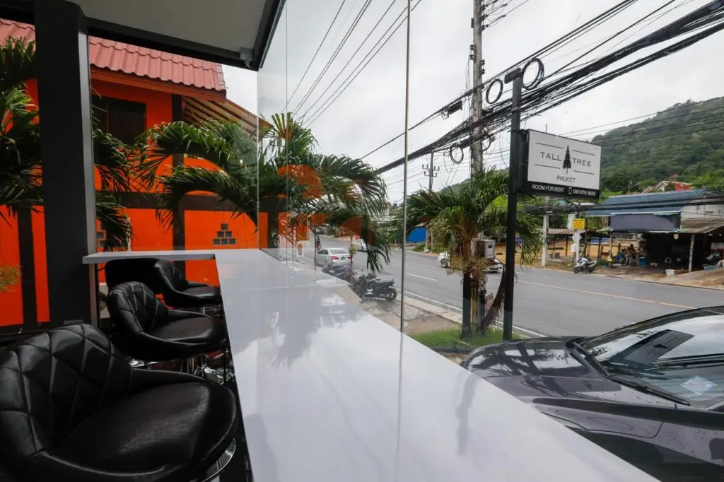 Муанг: Tall Tree Kata Phuket