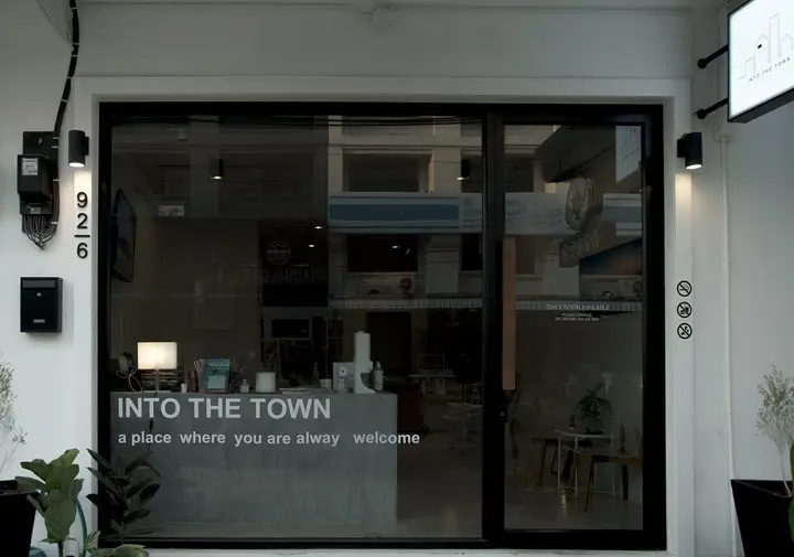Краби: Отель Into the Town