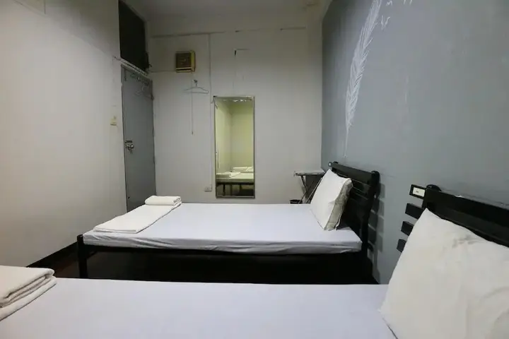 Бангкок: M House Hostel