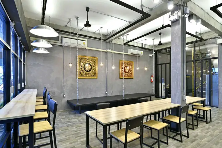 Бангкок: M Gray Hostel & Cafe