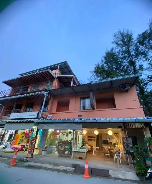 Као Лак: The Sandy House Khaolak