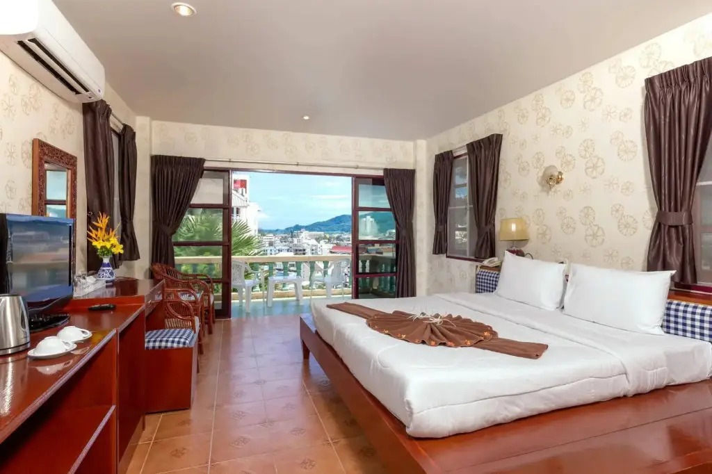 Пхукет: Royal Crown Hotel & Palm Spa Resort