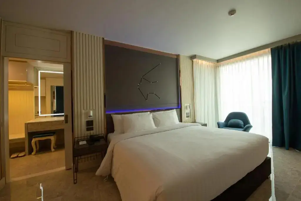 Паттайя: Pattaya Discovery Beach Hotel