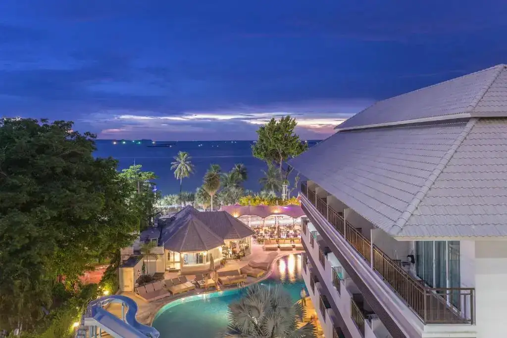 Pattaya Discovery Beach Hotel — фото 1
