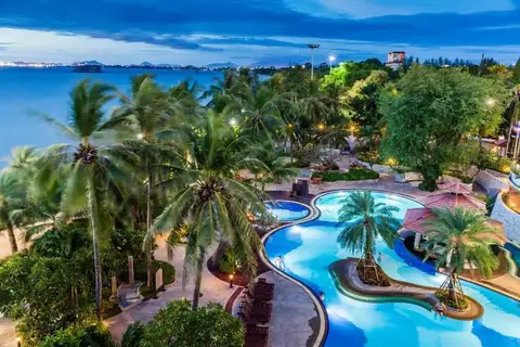 Отель Cholchan Pattaya Beach Resort — фото 1