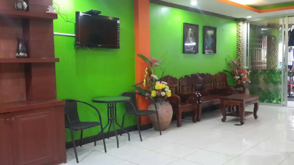 Silla Patong Boutique – Beach Walk Access — фото 1