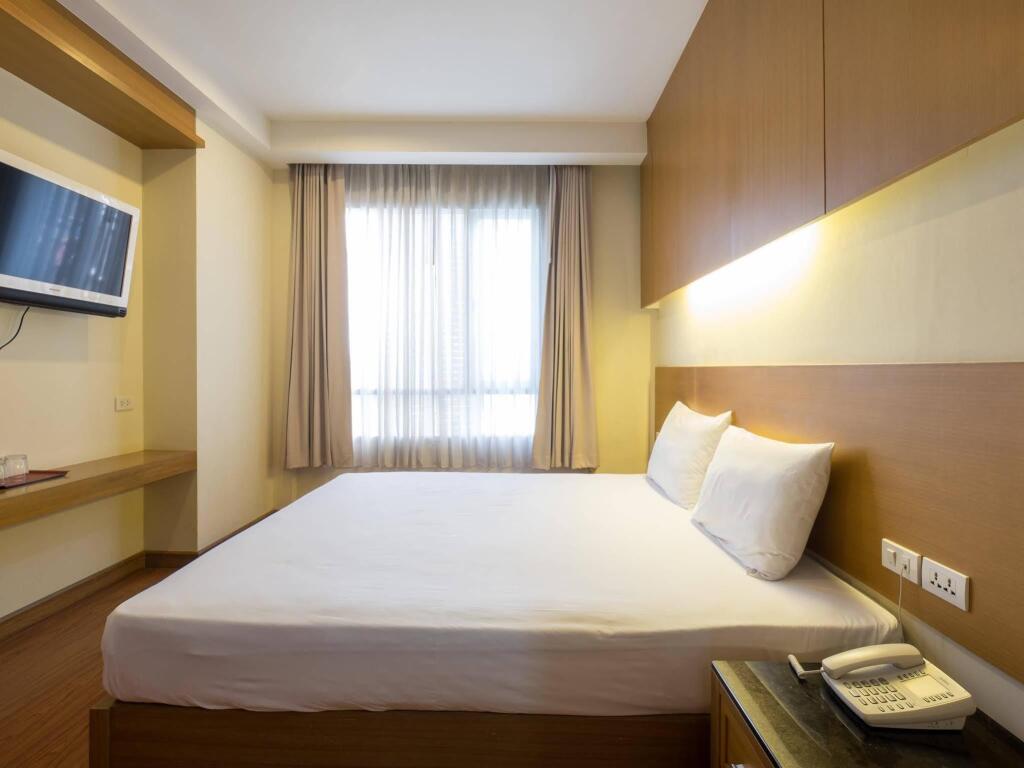 Бангкок: Talai Suites